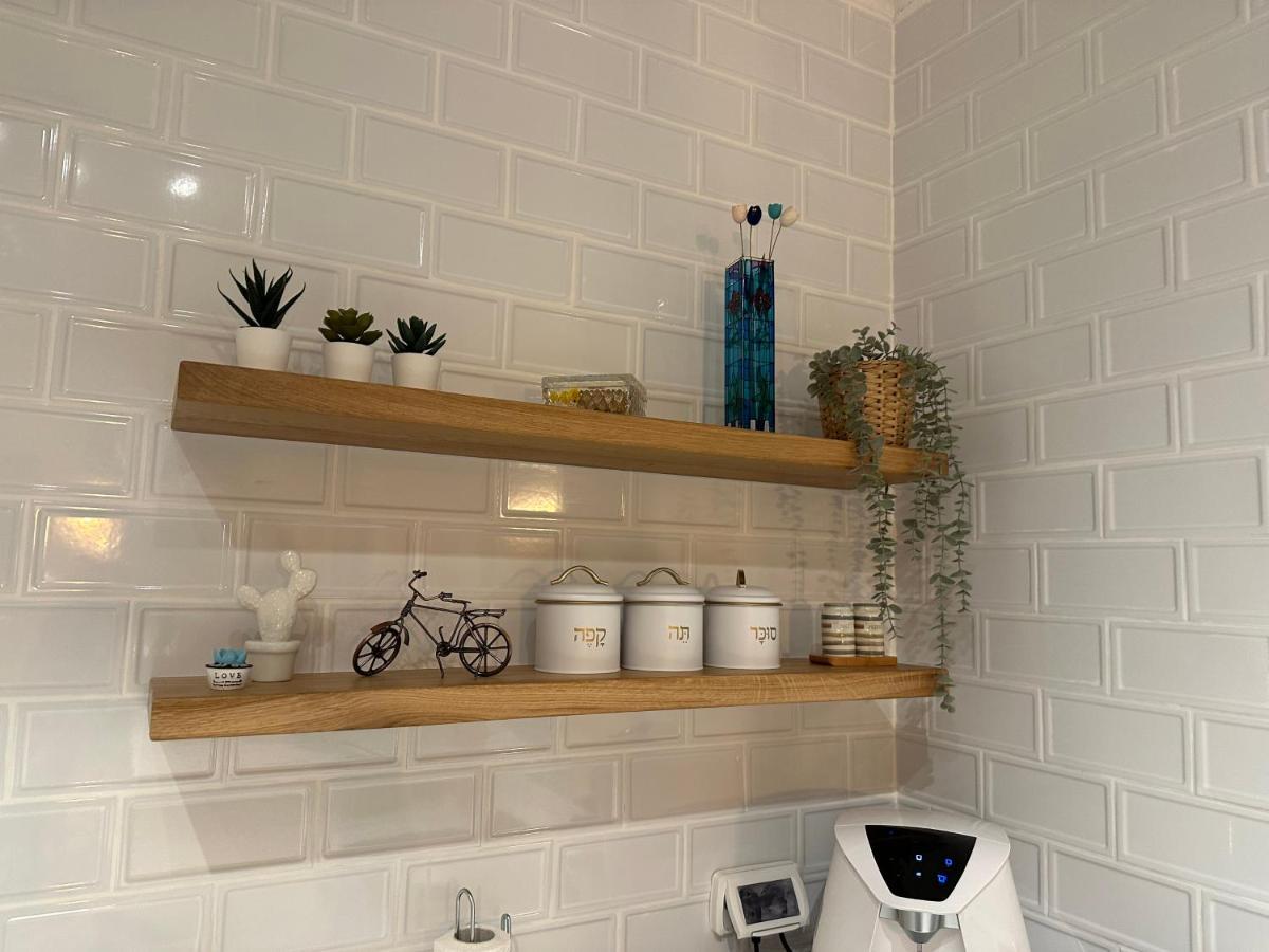 Midrahov Luxury Apartment Zikhron Ya'akov Dış mekan fotoğraf