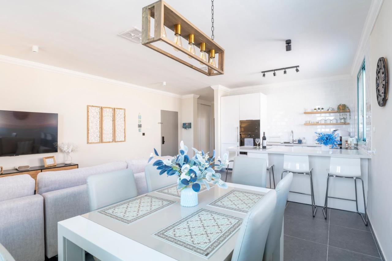 Midrahov Luxury Apartment Zikhron Ya'akov Dış mekan fotoğraf